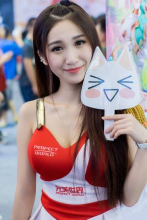 丰满的大胸女朋友5_BD国语免费观看视频