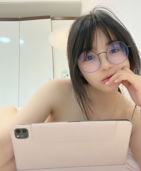 波多野结衣裸画情缘_4K迅雷电影在线