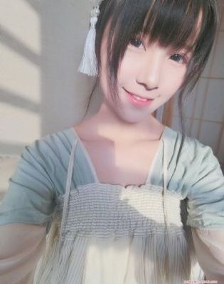 高岭家的二领花_HD天堂在线