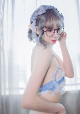 暴躁老阿姨csgo剧_BD高清迅雷在线观看