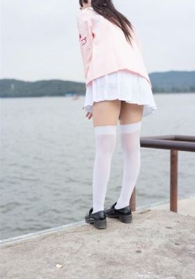 《年轻女教师2》在线播放_BD神马影院手机在线